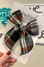 Load image into Gallery viewer, Fall Plaid Gwen