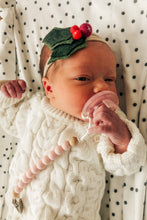 Load image into Gallery viewer, Felt Holly Headband
