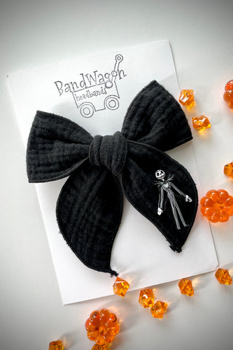 Pumpkin King Gwen Bow