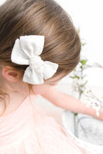 Load image into Gallery viewer, Spring Sophie Bows